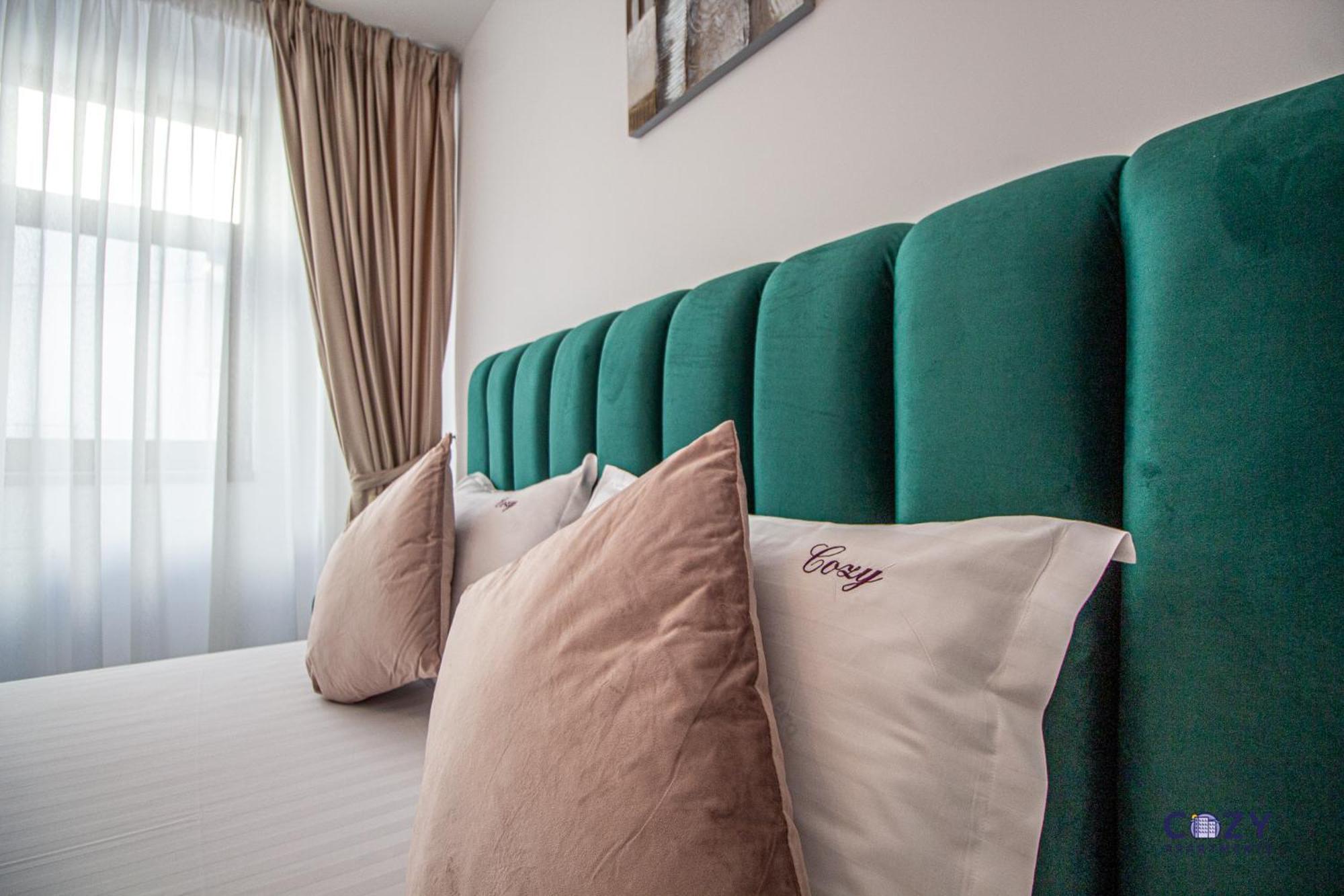 Cozy Brand New Boutique Aparthotel Брашов Экстерьер фото