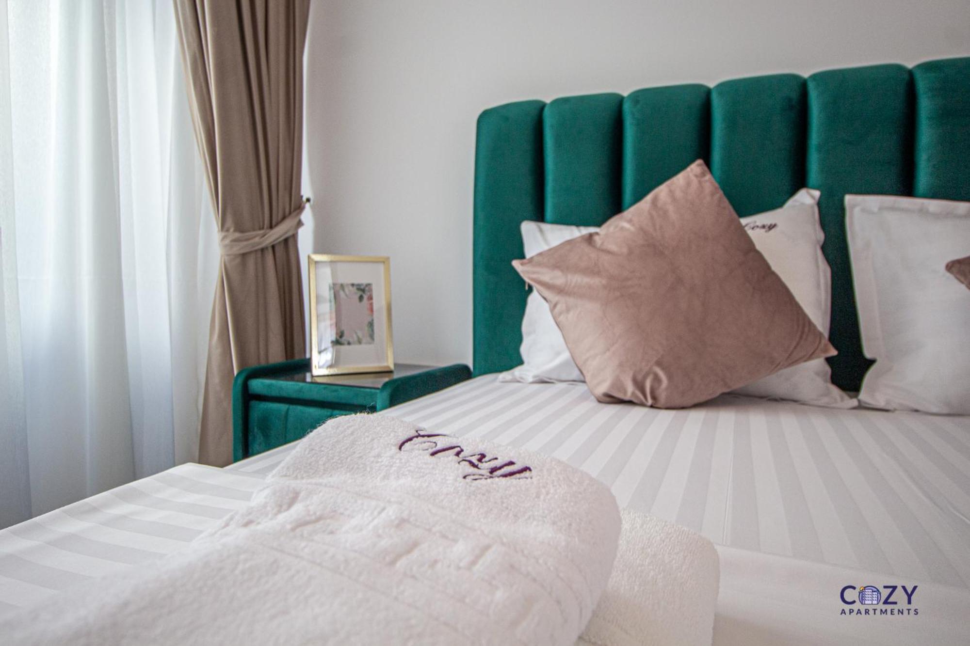 Cozy Brand New Boutique Aparthotel Брашов Экстерьер фото