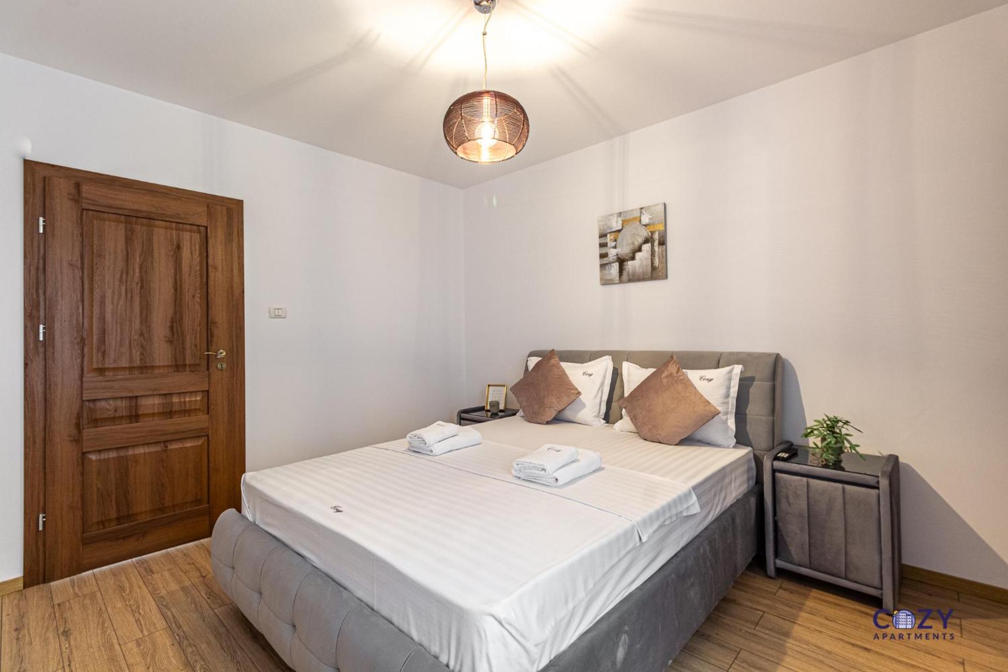 Cozy Brand New Boutique Aparthotel Брашов Экстерьер фото